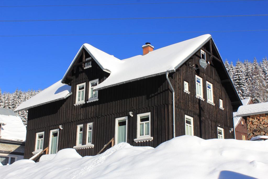 Ferienhaus Anno Dazumal, Wie Zu Oma'S Zeiten Apartment Klingenthal Exterior photo